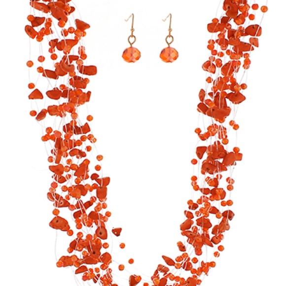 18 Layered Color Coated Chip Stone Necklace - Picture 3 of 4